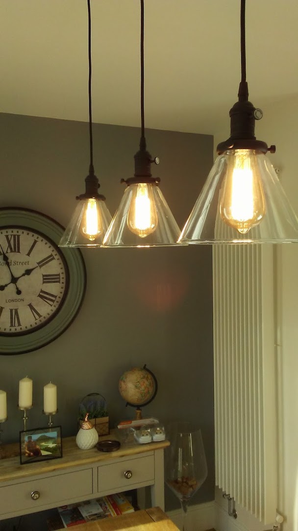 Leyland Electrician Darren Eckton — Photos 8