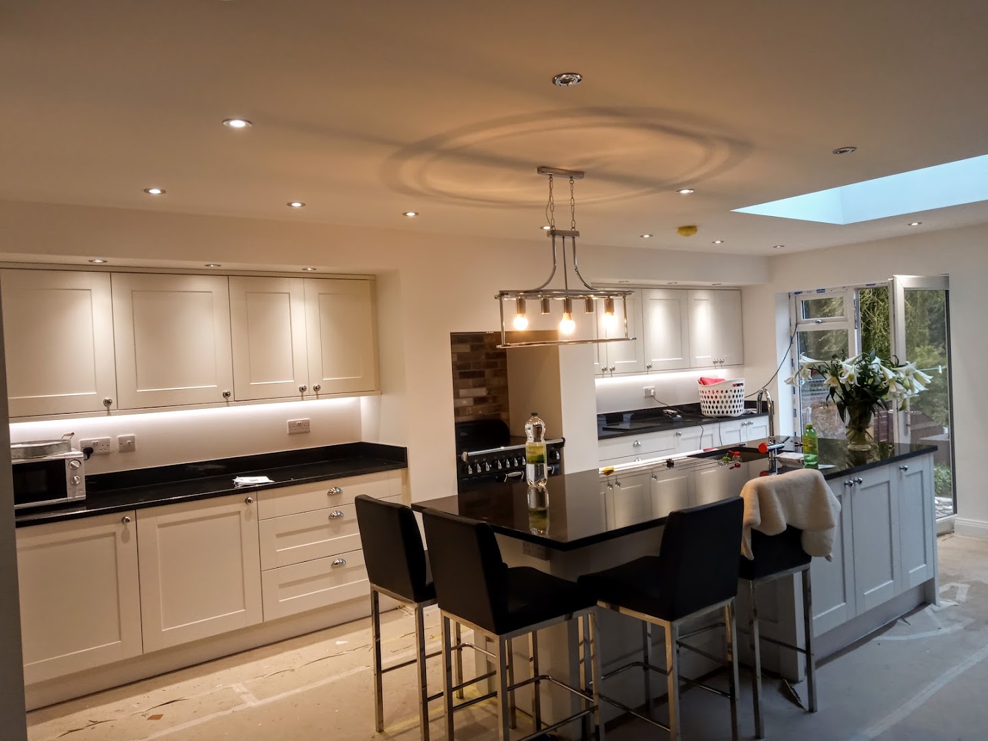 Leyland Electrician Darren Eckton — Photos 2